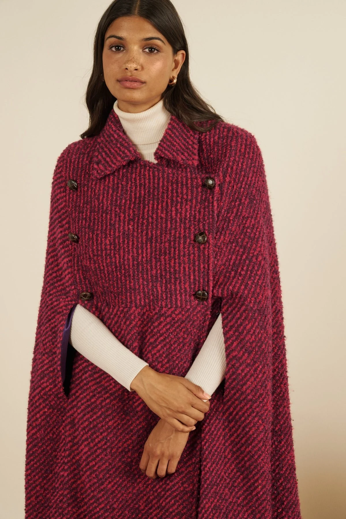 Camila Cape - Image 3