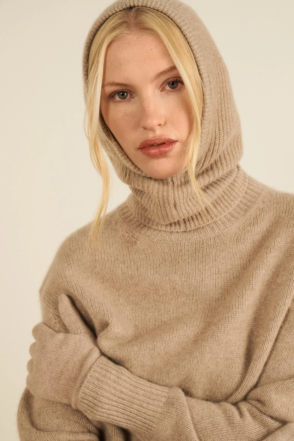 Martini Gloves - Image 4