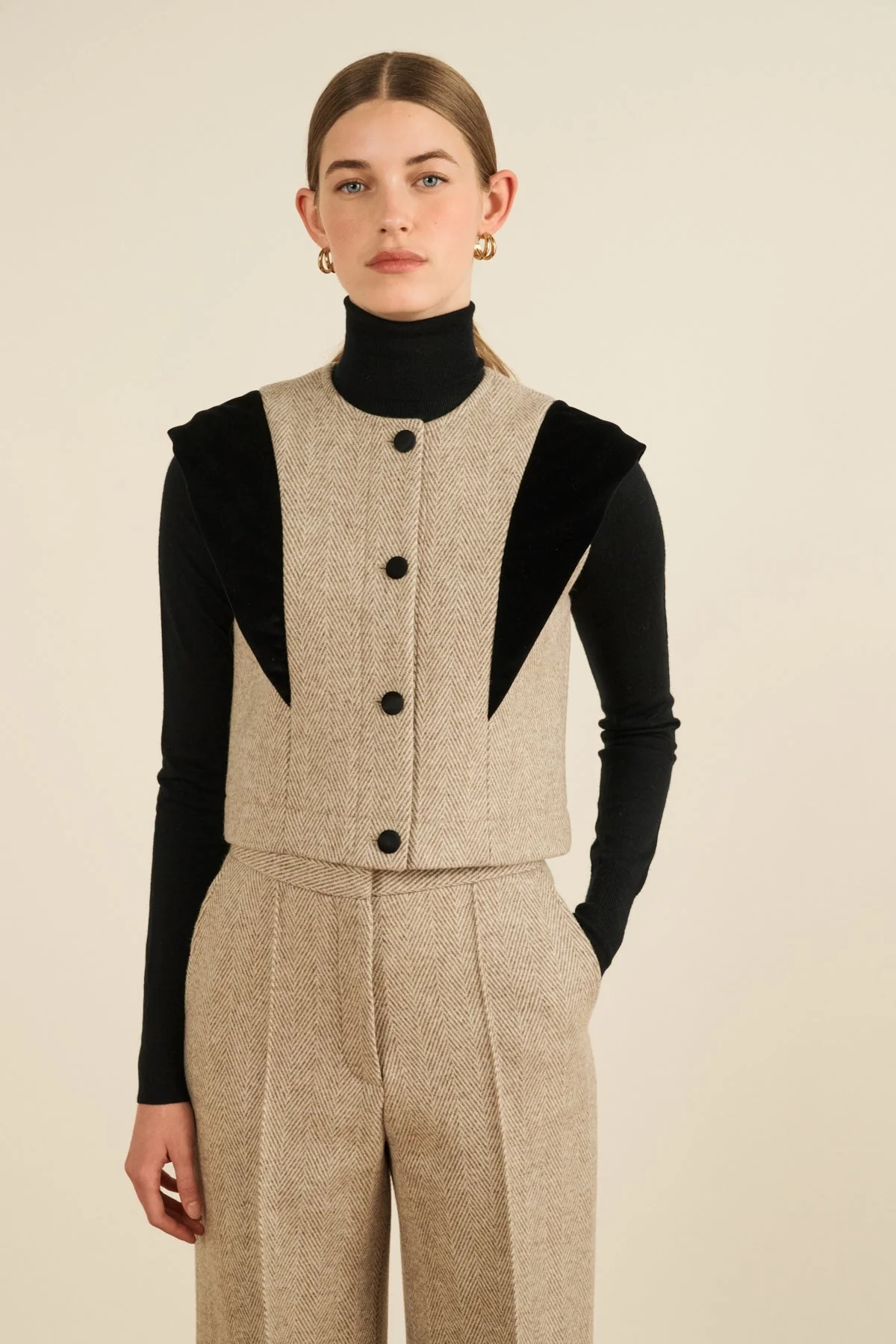 Vicky Vest - Image 12