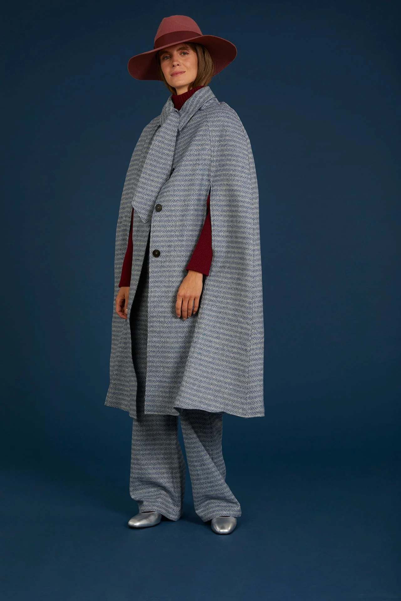 Wood Cape - Image 4
